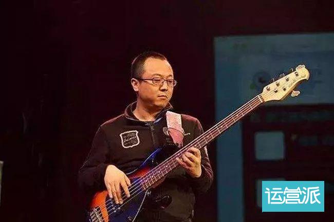 民谣作词人笔下的斑斓爱情 丨文字里的宇宙 （一）