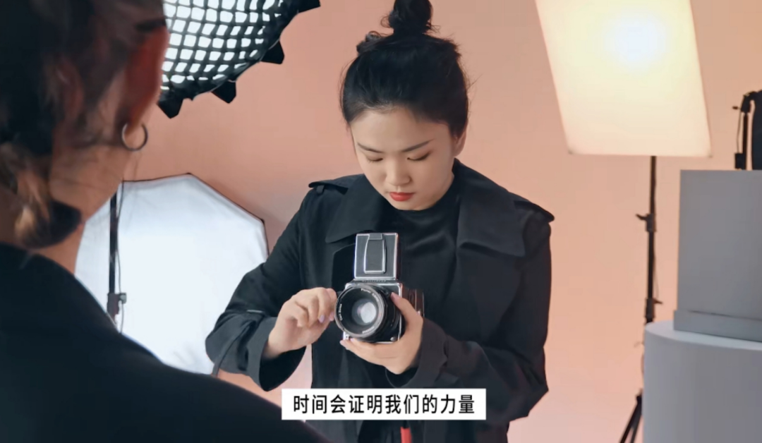 华为x人民日报拍摄「20岁的00后」短片，文案态度满分！