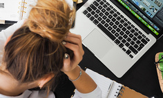 CRM全球推广碰到的明坑和暗坑