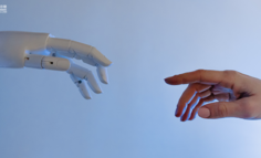 年轻人热追虚拟人，正撑起一门千亿生意