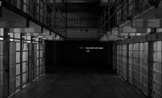 我在大厂搞反腐：同事微信屏蔽我、配合提审前高管