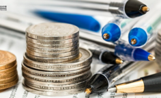 月入1800，整天笑哈哈？普通毕业生距离年薪百万有多远？