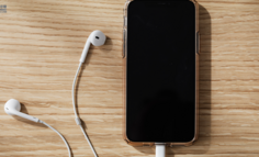 注意力只能持续8秒，数字传播如何「收割」Z世代