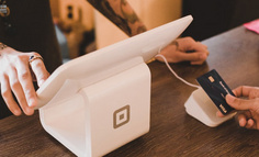 上过直播带货培训班，就能抢走“薇娅”饭碗？