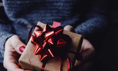 过年送礼，难倒年轻人