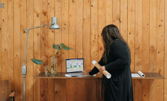 产品发展可以犯错，但要及时调整