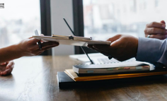 大厂员工被高薪宠坏了？