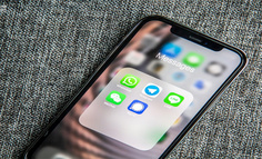 微信加速挣钱，张小龙有了新挑战