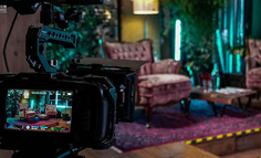 粉丝暴涨2000W，力压抖音一哥，新东方的野心不止成为直播“顶流”