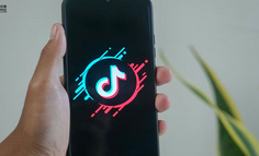 卖“尾货”做到抖音Top3，得供应链者得天下