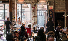 饿了么搞了个花活，我家楼下的拉面店“炸”了