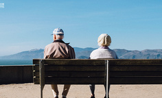 偶爸竞品分析报告